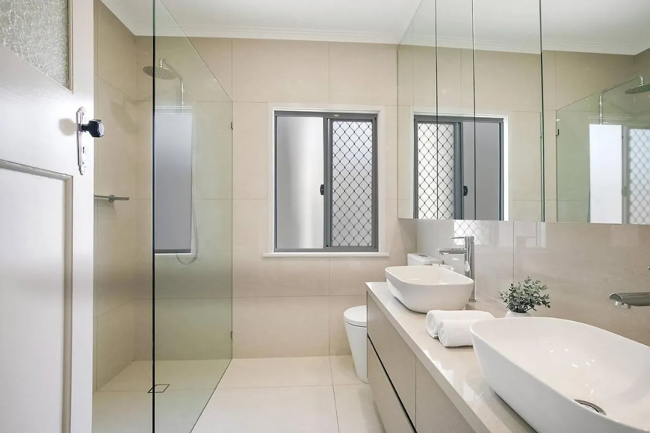 Nundah'S Lush Haven - Serene Family Townhouse Escape Villa Brisbane Australia